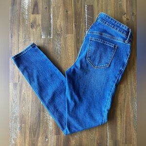 Old Navy - Maternity Front-Low Panel Rockstar Super Skinny Jegging - Size Medium